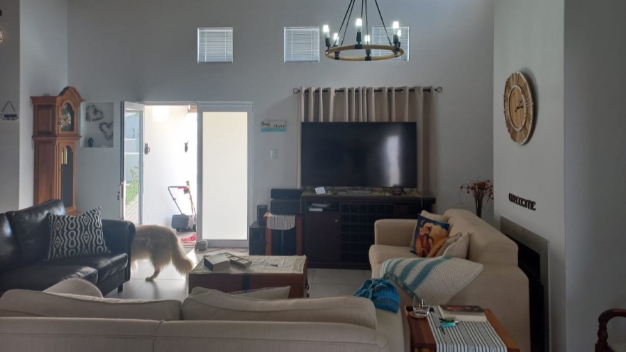 3 Bedroom Property for Sale in Lampiesbaai Western Cape